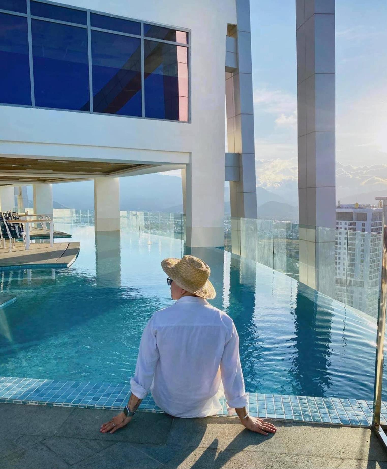 Coastal Panorama Oceanfront Suites Nha Trang Exterior foto